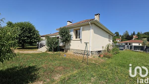 Maison 5 pièces de 120 m² à Maurs (15600)