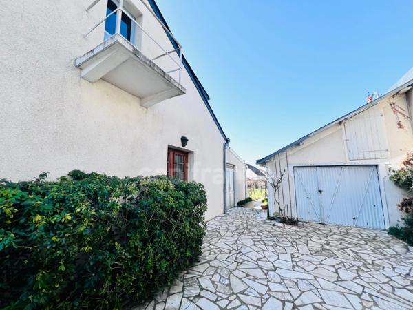 MAISON DE 88M2 + 28M2 DE VERANDA AVEC GARAGE, DEPENDANCE ET JARDIN DE 600M2