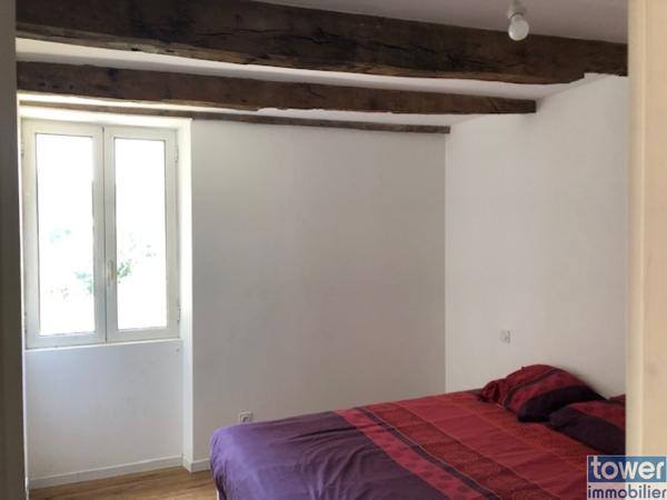 Ferme
                                                                                                                                                                                                                                                                                                                        6 pièce(s)                                                                                                                                                                                                          4 chambre(s)                                                                                                                                                                                                          146  m²