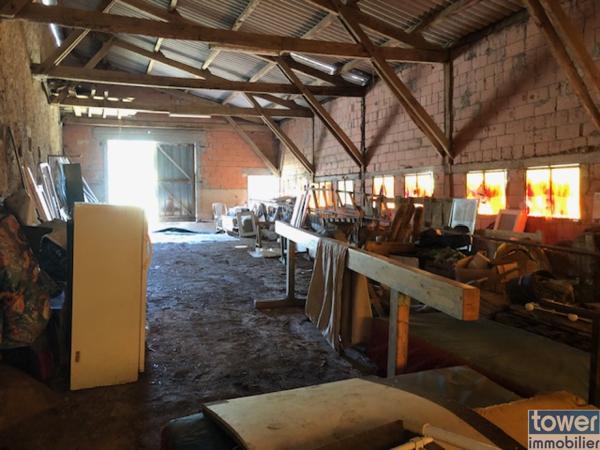 Ferme
                                                                                                                                                                                                                                                                                                                        6 pièce(s)                                                                                                                                                                                                          4 chambre(s)                                                                                                                                                                                                          146  m²