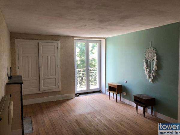 Ferme
                                                                                                                                                                                                                                                                                                                        6 pièce(s)                                                                                                                                                                                                          4 chambre(s)                                                                                                                                                                                                          146  m²