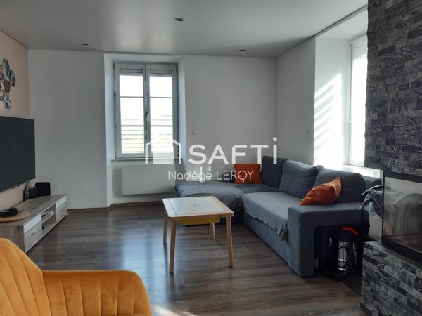 Maison 4 chambres sur sous-sol avec terrasse