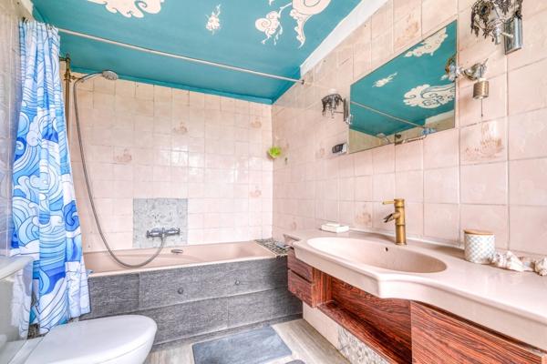 Christophe Michaudelle – EXCLUSIVITE - CAPIFRANCE vous propose proche de Meaux, à Chambry : Propriété 260 m² - ZONE UA - 10 pièces - 5 chambres - pièces d'eau - beau jardin plat et clos avec nombreux