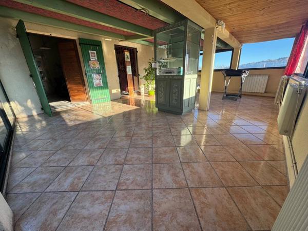 Verfeuil – Propriété de Caractère en Pierre et Loft d'Architecte à Créer au Cœur de la Vallée de la Cèze