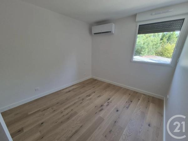 Appartement F3 à vendre  3 pièces - 68,21 m 2   DONVILLE LES BAINS  - 50