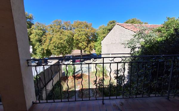 Maison à vendre    3 pièces •  Montagnac-Montpezat