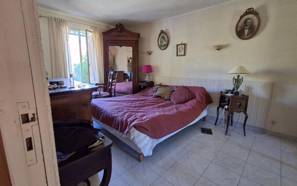 Maison à vendre    3 pièces •  Montagnac-Montpezat