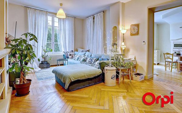 Maison à vendre    5 pièces •  La Tour-du-Pin