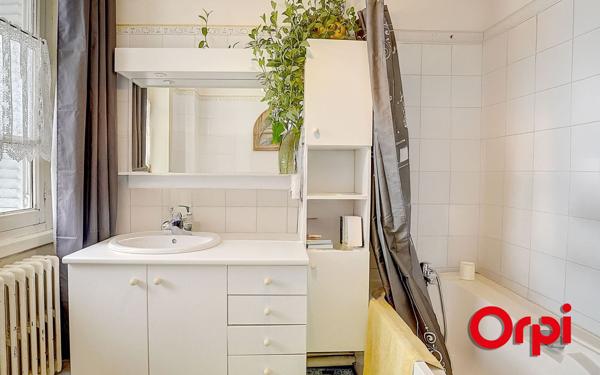 Maison à vendre    5 pièces •  La Tour-du-Pin