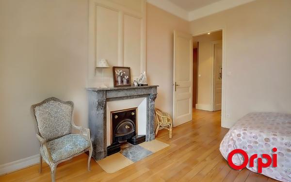 Maison à vendre    5 pièces •  La Tour-du-Pin