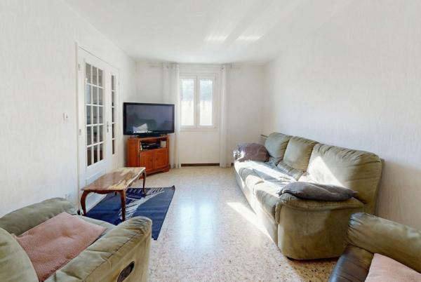 Pennes-Mirabeau (13170) Maison de plain pied 100m2 avec garage plein coeur des CADENEAUX