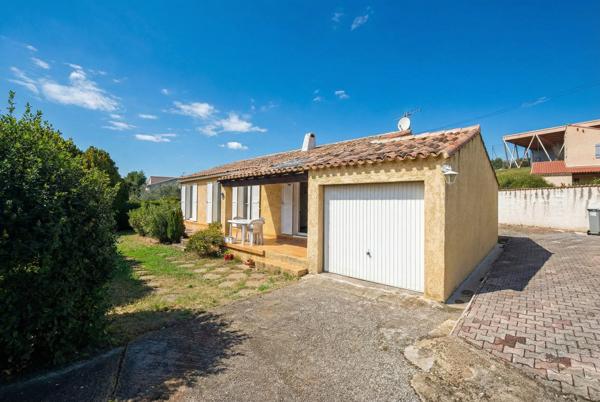 Pennes-Mirabeau (13170) Maison de plain pied 100m2 avec garage plein coeur des CADENEAUX