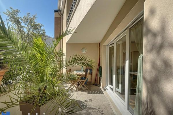 2 PIECES - 47M2 - SEJOUR/CUISINE - GRANDE CH - SDB