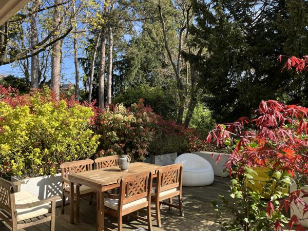 Caluire-et-Cuire (69300) CALUIRE - APPARTEMENT 94 m² - TERRASSE - JARDIN - GARAGE