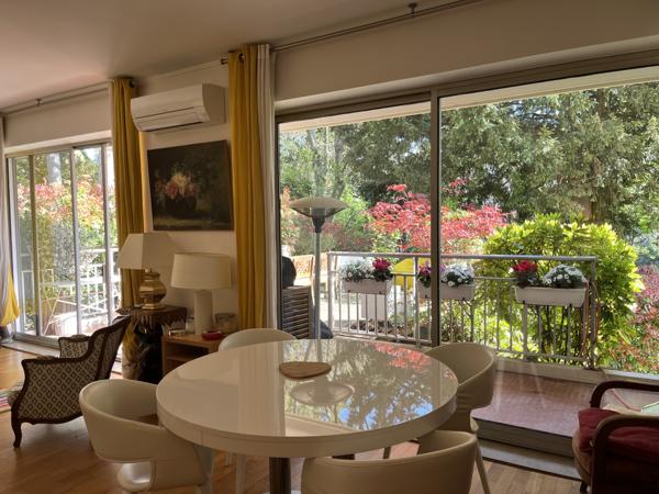 Caluire-et-Cuire (69300) CALUIRE - APPARTEMENT 94 m² - TERRASSE - JARDIN - GARAGE