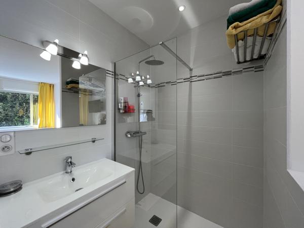 Caluire-et-Cuire (69300) CALUIRE - APPARTEMENT 94 m² - TERRASSE - JARDIN - GARAGE