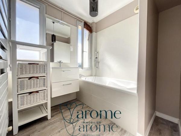 Appartement 3 pièce(s) 2 chambre(s) 90 m²