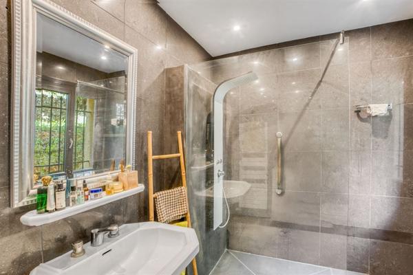 Vente Villa de luxe Cabris 5 Pièces 189 m²
