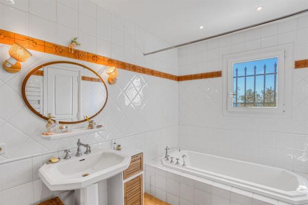 Vente Villa de luxe Cabris 5 Pièces 189 m²