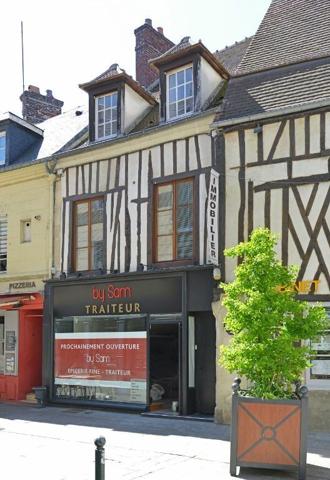 Appartement à louer    1 pièce •  Compiègne