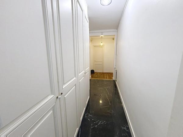 Appartement ancien à vendre 5 pièces REIMS (51)