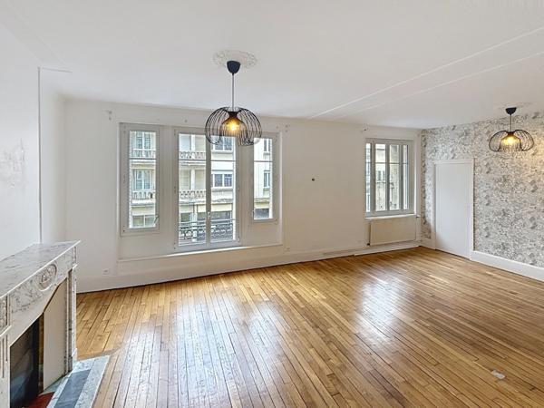 Appartement ancien à vendre 5 pièces REIMS (51)