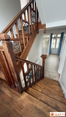 Maison bourgeoise avec jardin au centre ville