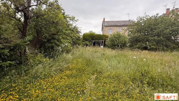 Maison bourgeoise avec jardin au centre ville