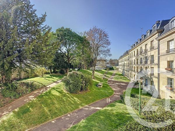 Appartement F5 à vendre  5 pièces - 94,92 m2 VERSAILLES - 78