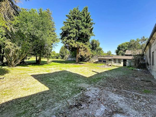 Vente                                                      Immeuble
                        
                     8 pièces                      380 m2                     à Chivy-Lès-Étouvelles