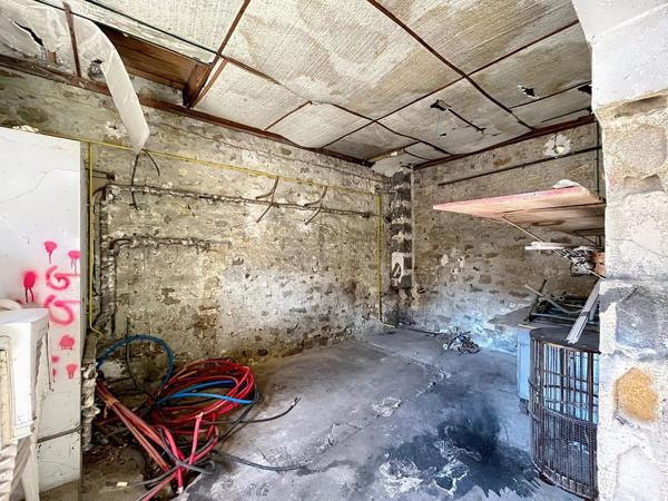 Vente                                                      Immeuble
                        
                     8 pièces                      380 m2                     à Chivy-Lès-Étouvelles