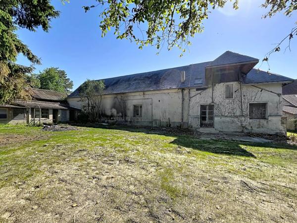 Vente                                                      Immeuble
                        
                     8 pièces                      380 m2                     à Chivy-Lès-Étouvelles