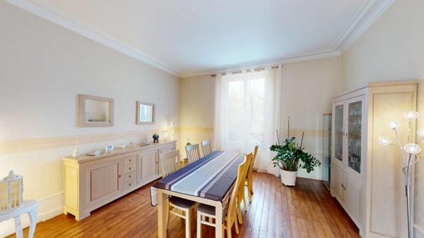 Maison Vierzon 9 pièce(s) 214 m2