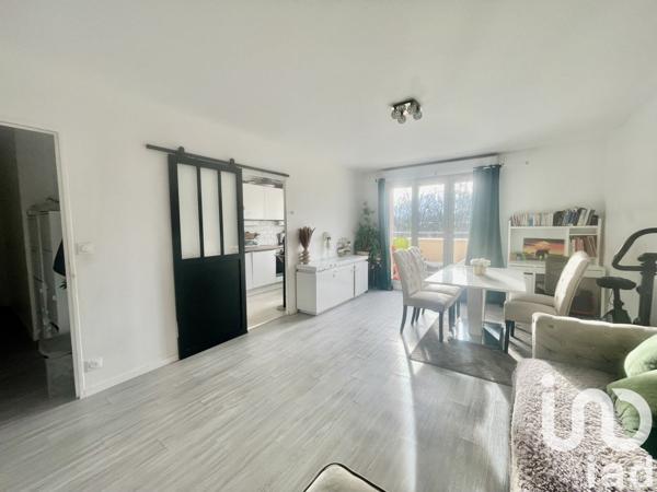 Appartement 3 pièces de 68 m² à Pontoise (95300)