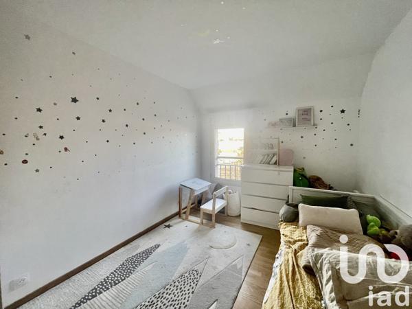 Appartement 3 pièces de 68 m² à Pontoise (95300)