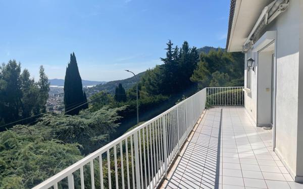 Maison à vendre    4 pièces • 120 m2 La Valette-du-Var