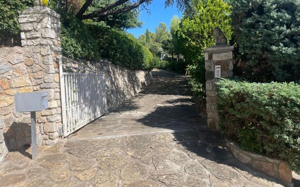 Maison à vendre    4 pièces • 120 m2 La Valette-du-Var