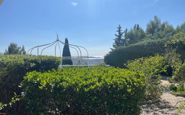 Maison à vendre    4 pièces • 120 m2 La Valette-du-Var