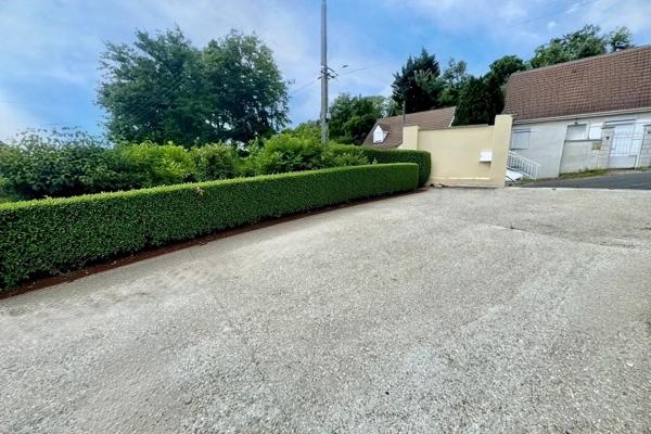 Maison plain-pied sur sous sol total