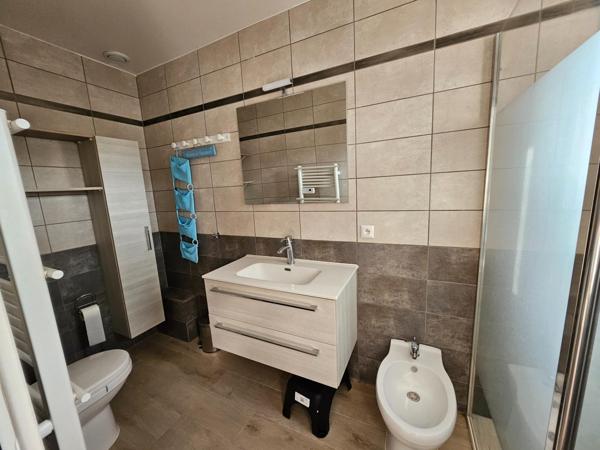 Maison familiale idéalement située en parfait état