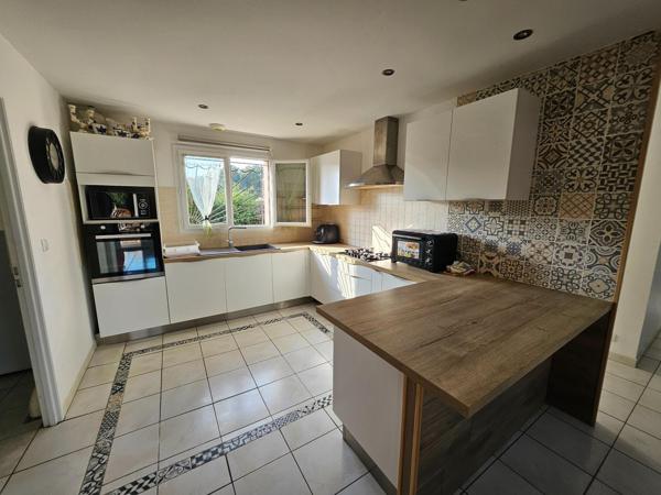 Maison familiale idéalement située en parfait état