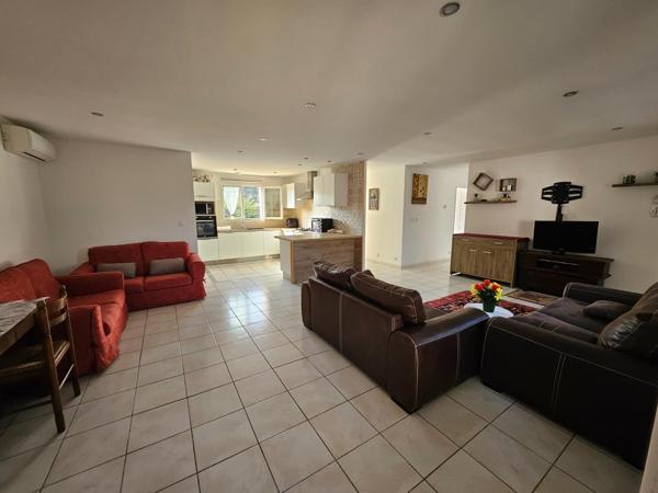 Maison familiale idéalement située en parfait état