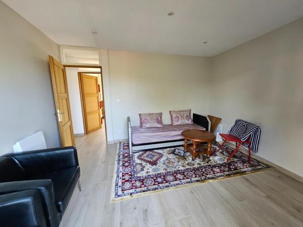 Maison familiale idéalement située en parfait état