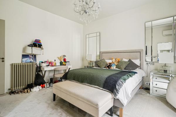 Vente Maison de luxe Neuilly-sur-Seine 6 Pièces 350.4 m²