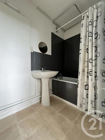 Appartement F3 à vendre  3 pièces - 55,10 m 2   ST QUENTIN  - 02
