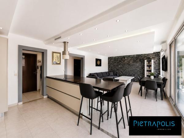 DÉCINES – T4 DE 94 M² – 3 CHAMBRES – BALCON – GARAGE EN SUS