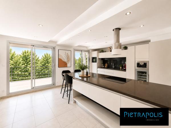 DÉCINES – T4 DE 94 M² – 3 CHAMBRES – BALCON – GARAGE EN SUS