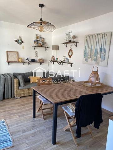 MAISON T3 AVEC TERRASSE PROCHE PORT, COMMERCES ET MER