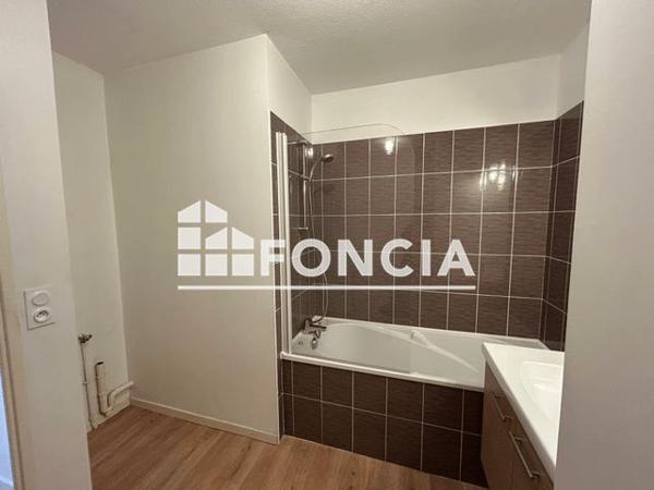 Location Appartement 2 pièces 36.1 m² - 4 ALLEE DES SERRES Hennebont 56700