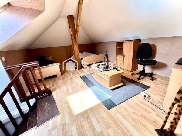 Jolie propriété sans aucun travaux.Terrain piscinable. TRIPLE VITRAGE!